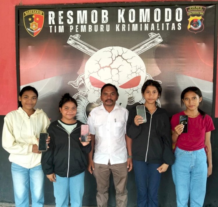 Pelaku Pencurian Ditangkap, Polisi Kembalikan Handphone Milik Siswi Asrama Putri di Welak