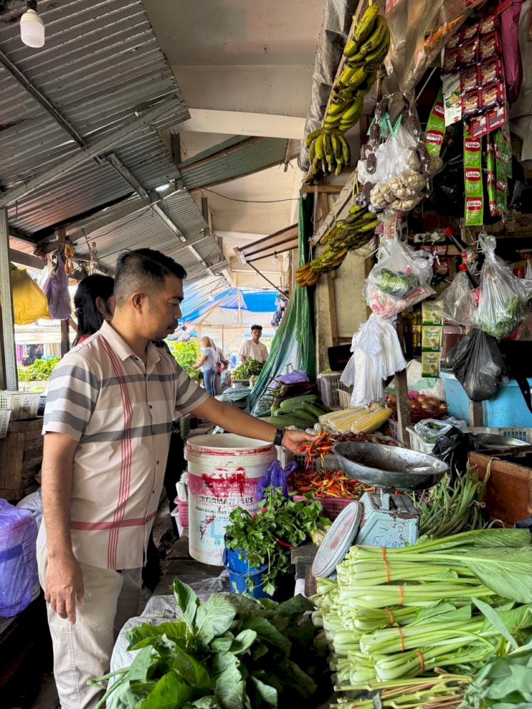 Pantau Stabilitas Harga, Polres Mabar dan Disperindag Sidak Sejumlah Pasar di Labuan Bajo