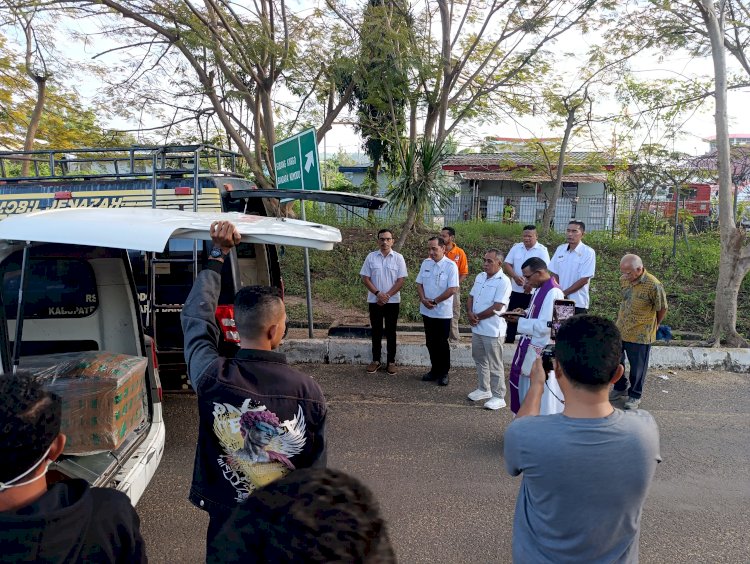 Setelah 10 Hari, Jenazah Pasutri WNA Austria yang Jatuh di Cunca Wulang Diberangkatkan ke Bali