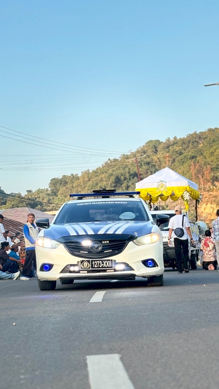 Melayani dengan Hati, Polres Mabar Pastikan Ribuan Umat Khidmat Jalani Prosesi Sakramen Mahakudus