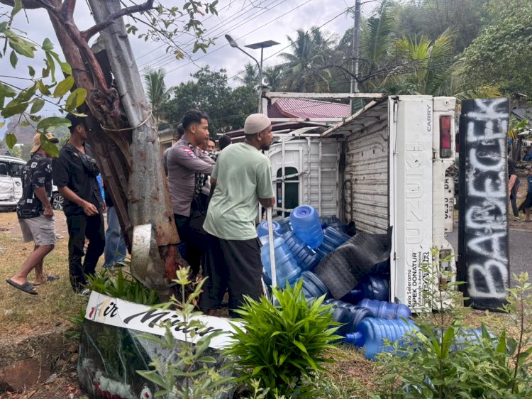 Sigap Tangani Laka Lantas Marombok, Polres Mabar Evakuasi Korban dan Imbau Keselamatan Berkendara