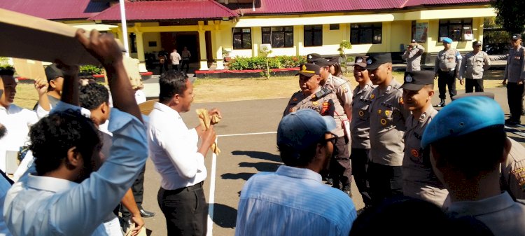 Jaga Stabilitas Kamtibmas Labuan Bajo, Kapolres Mabar Pimpin Langsung Simulasi Penanganan Unjuk Rasa