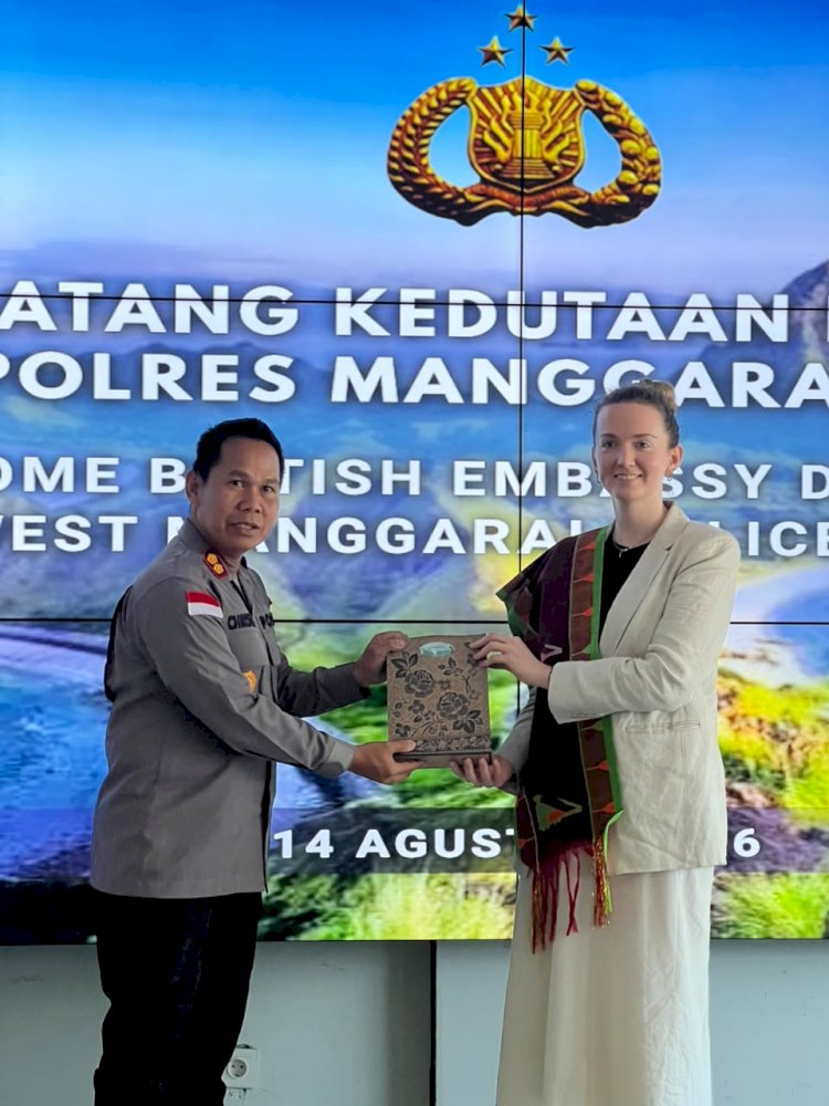 Perkuat Citra Positif Indonesia, Sinergi TNI-Polri & Dubes Inggris Jamin Keamanan Wisatawan Dunia di Labuan Bajo
