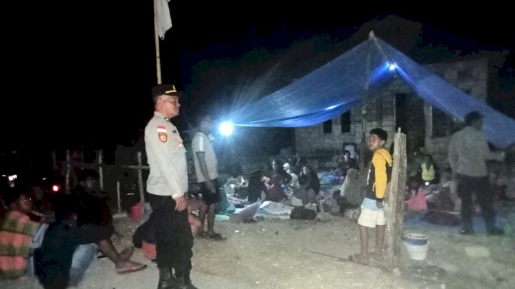Sentuhan Humanis Pasca-Gempa, Kapolsek Macang Pacar Mendatangi Rumah Warga dan Tenda Darurat