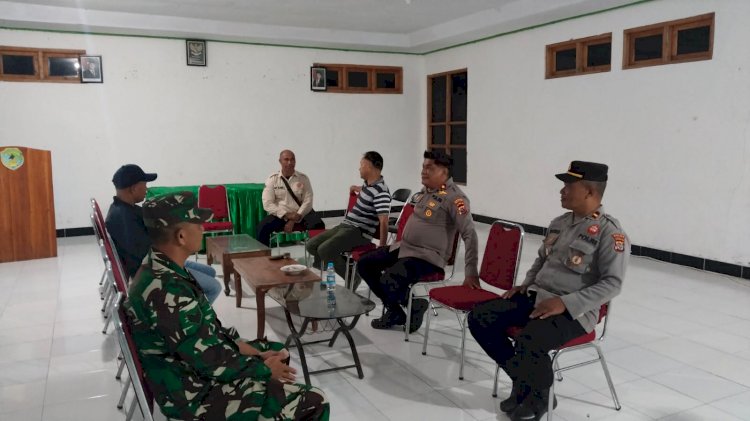 Menembus Kegelapan Malam, Waka Polres Mabar Kawal Penyaluran Logistik Gempa ke Macang Pacar