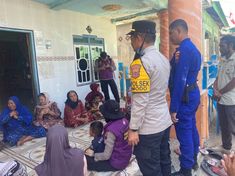 Pulihkan Trauma Anak dan Ibu Pasca-Gempa Flores, Tim Gabungan Polres Mabar dan BKO Polda Jateng Sambangi Pulau Terluar