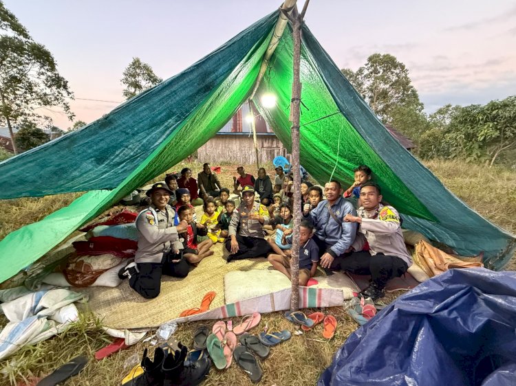 Menembus Duka Kuwus: Jejak Kemanusiaan Polsek Kuwus di Tengah Guncangan Gempa Kampung Ntalung