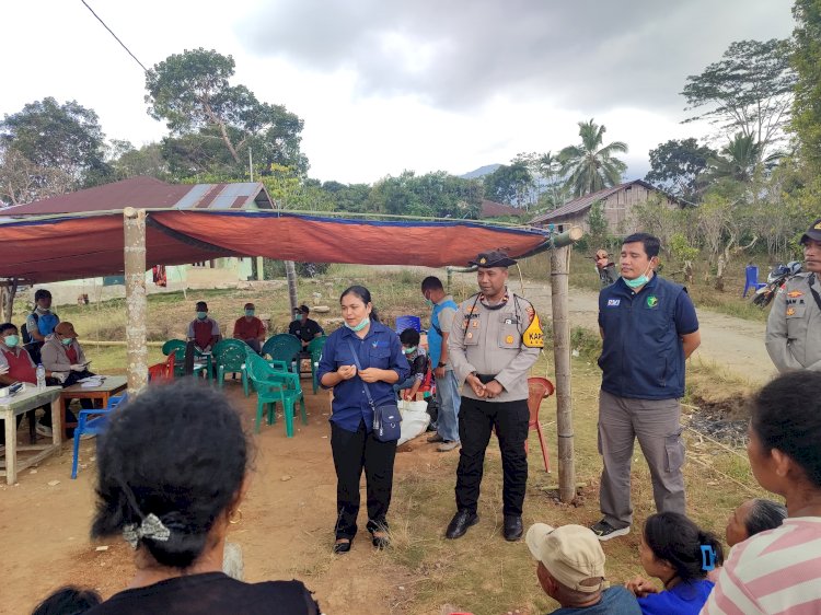 Hadir hingga Pelosok, Tim Medis Dokkes Polri dan Polsek Lembor Obati Warga Kampung Torok Pasca-Gempa