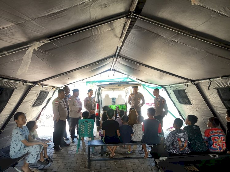 Usir Duka Mengundang Tawa, Aksi Trauma Healing Polri Bangkitkan Cerita Bahagia Anak Pengungsi