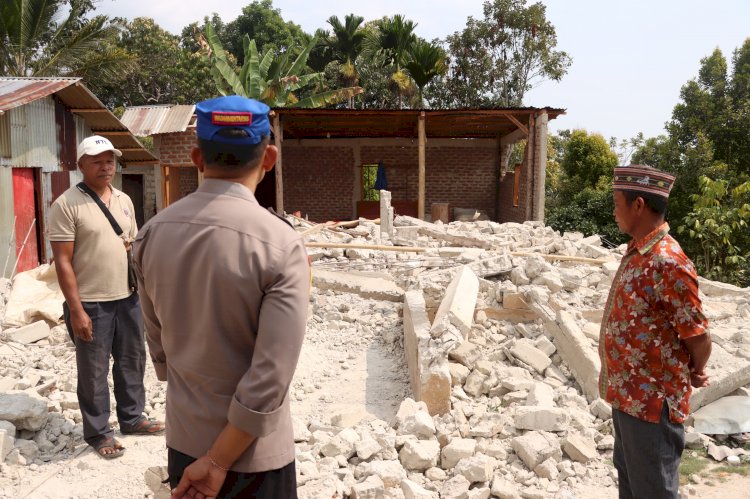Tanggap Bencana Gempa Flores, Akpol Lemdiklat Polri Salurkan 2 Ton Beras dan Logistik di Manggarai Barat