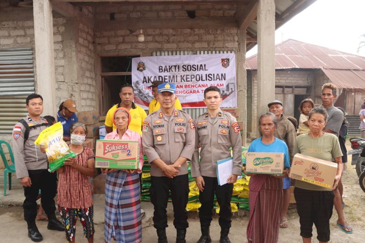 Tanggap Bencana Gempa Flores, Akpol Lemdiklat Polri Salurkan 2 Ton Beras dan Logistik di Manggarai Barat