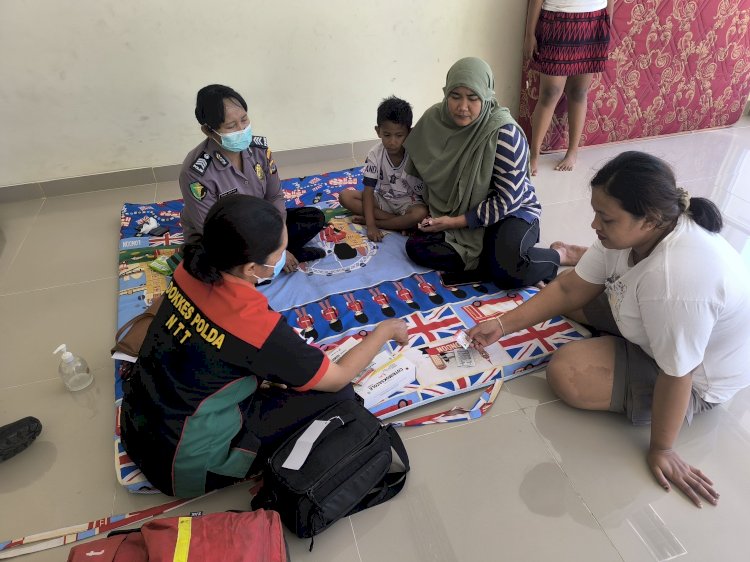 Tanggap Bencana Gempa Flores: Sidokkes Polres Mabar Sisir Kesehatan Warga Rusun dan Anak-Anak