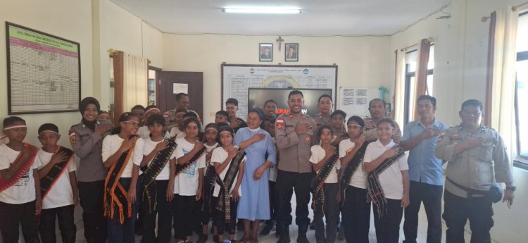 Pulihkan Trauma Pasca-Gempa Flores, Polres Manggarai Barat Gelar Terapi USEFT Bagi Siswa SDK Sta. Yosefa