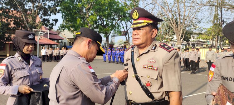 Sertijab Waka Polres Manggarai Barat: AKP Sandy Pratama Resmi Gantikan Kompol Martinus Pake