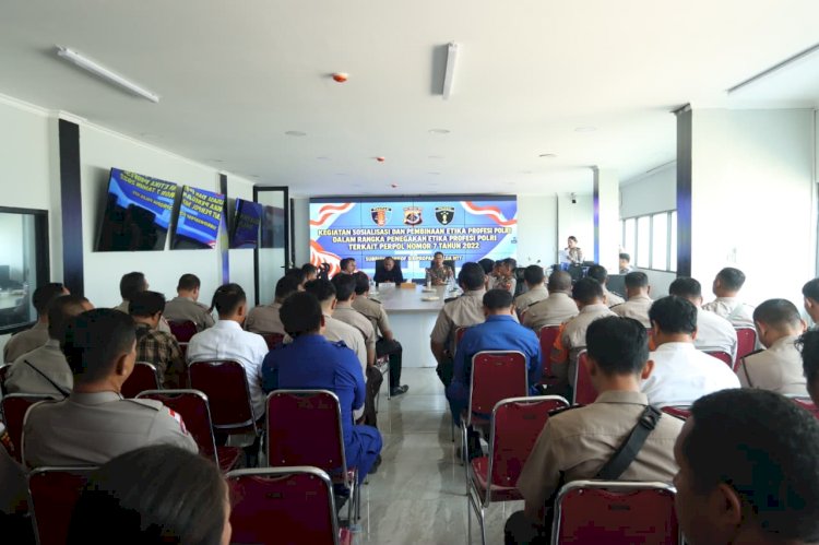 Perketat Kedisiplinan Personel, Subbidwabprof Polda NTT Sosialisasi Kode Etik di Polres Mabar