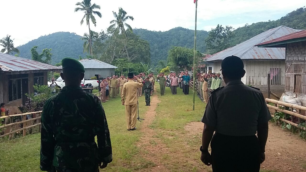 Kapolsek Sano Nggoang Hadiri Apel Pencanangan Bulan Bakti Gotong Royong Di Mbeliling