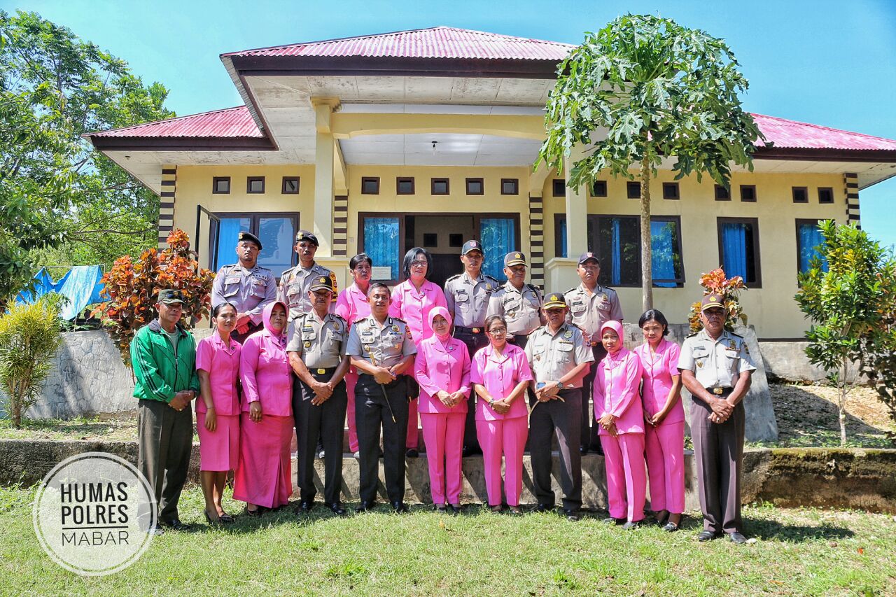 Kapolres Mabar Bersama Ketua Cabang Bhayangkari Lakukan Kunker Di Polsek Macang Pacar