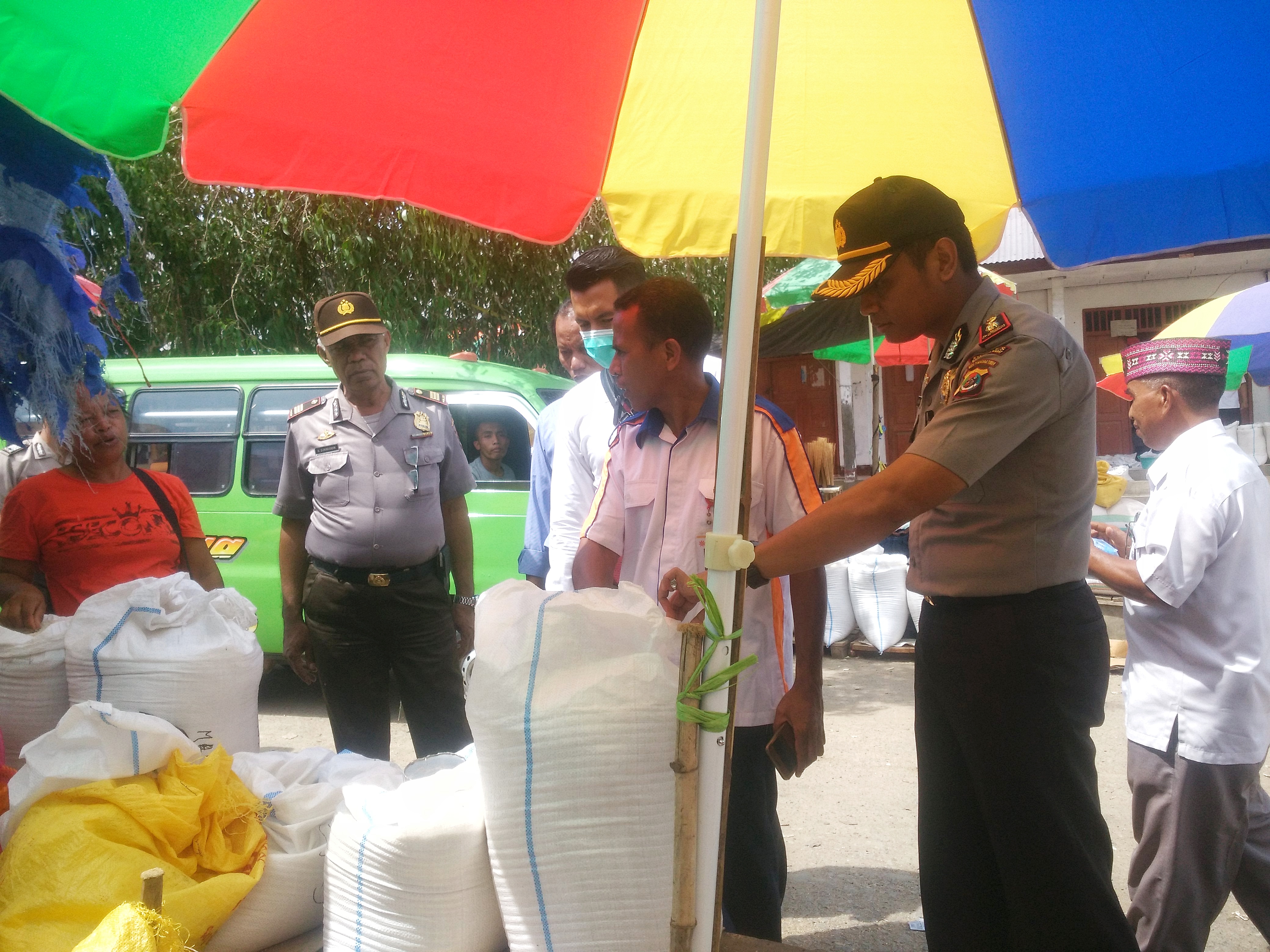 Wakapolres Mabar pimpin Operasi Stabilitas harga Pangan di sejumlah Pasar di Labuan Bajo