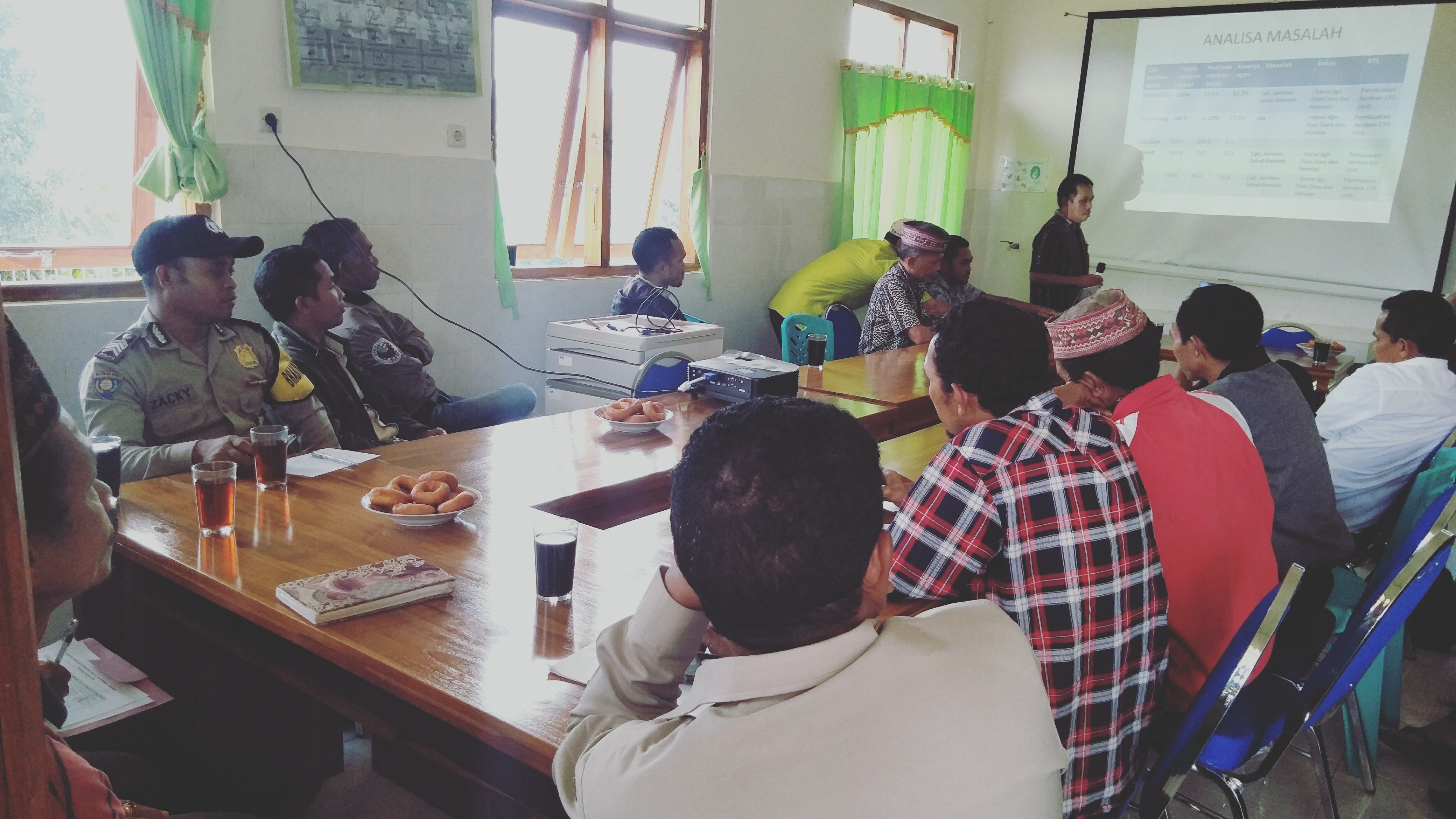 Bhabinkamtibmas Desa Tentang Sosialisasi Perpres Saber Pungli UPP Manggarai Barat
