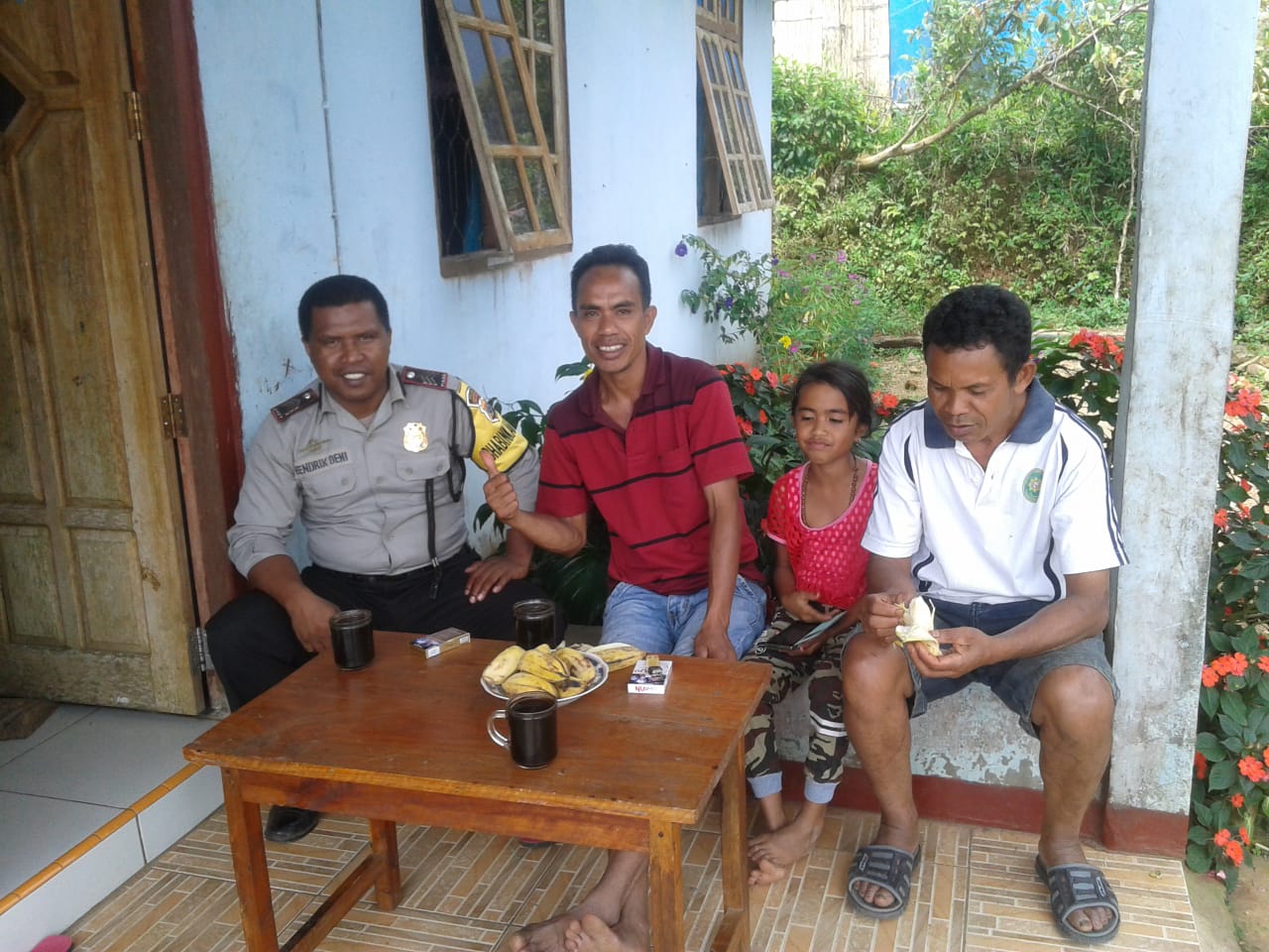 Bhabinkamtibmas Cunca Lolos Gandeng Tokoh Pemuda Jaga Keamanan Desa