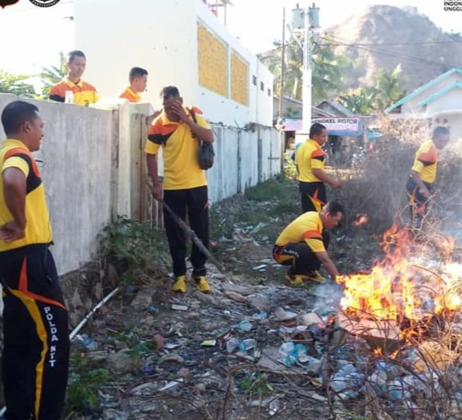 Sambut Idul Adha, Polres Mabar Gelar Bhakti Bersih